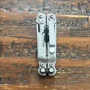 Sog Power Pint Multi-Tool